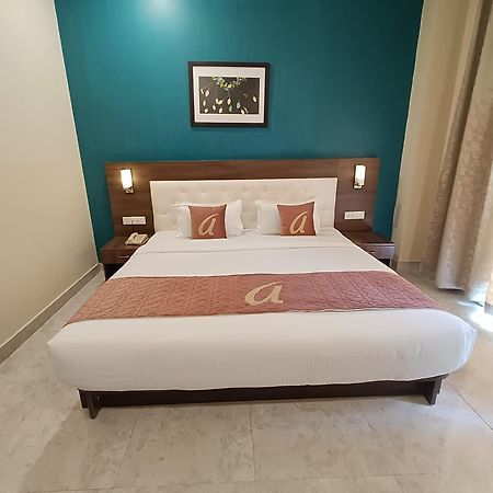 Astra Hotels & Suites Whitefield Near To Nallurahalli Metro Station And Ktpo Bangalore Esterno foto