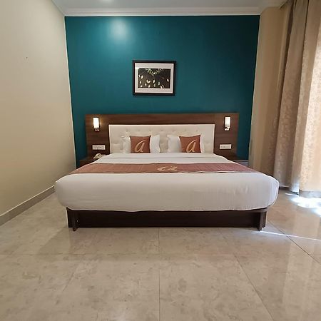 Astra Hotels & Suites Whitefield Near To Nallurahalli Metro Station And Ktpo Bangalore Esterno foto